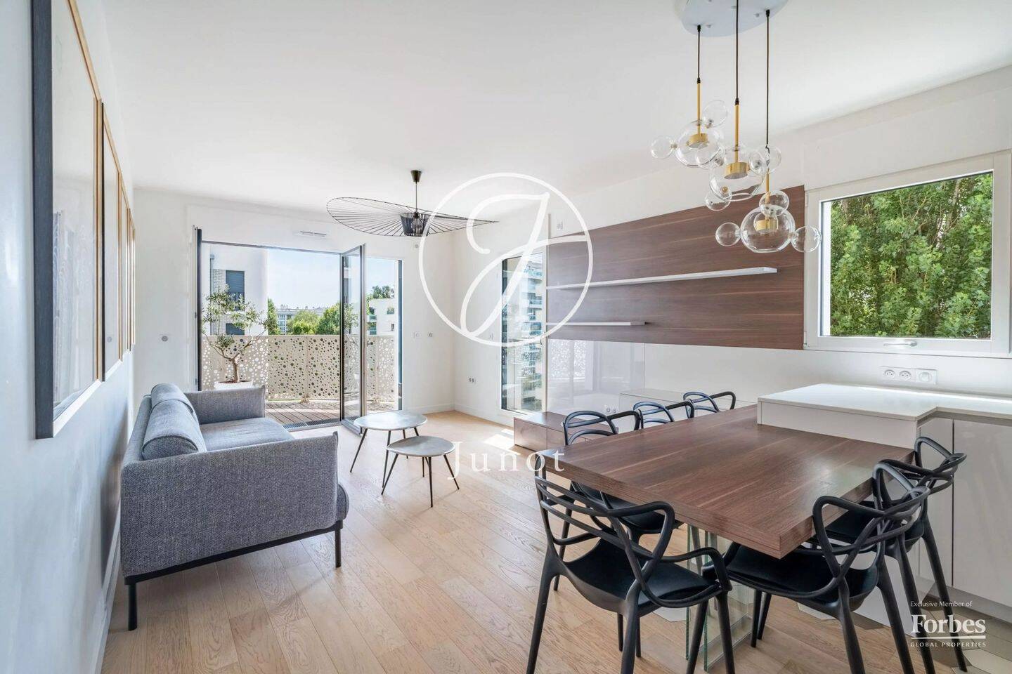 Appartement 4 pièces 80 m² · à Neuilly-sur-Seine · 80,2 m² · 995 000 €