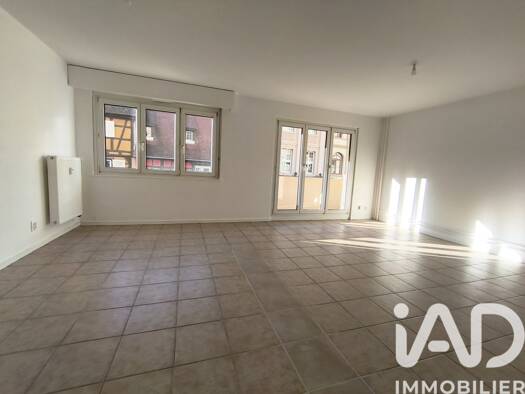 Appartement à vendre 171 000 € 3 pièces 2 chambres 76 m² Étage 1/5 Centre  Colmar 68000