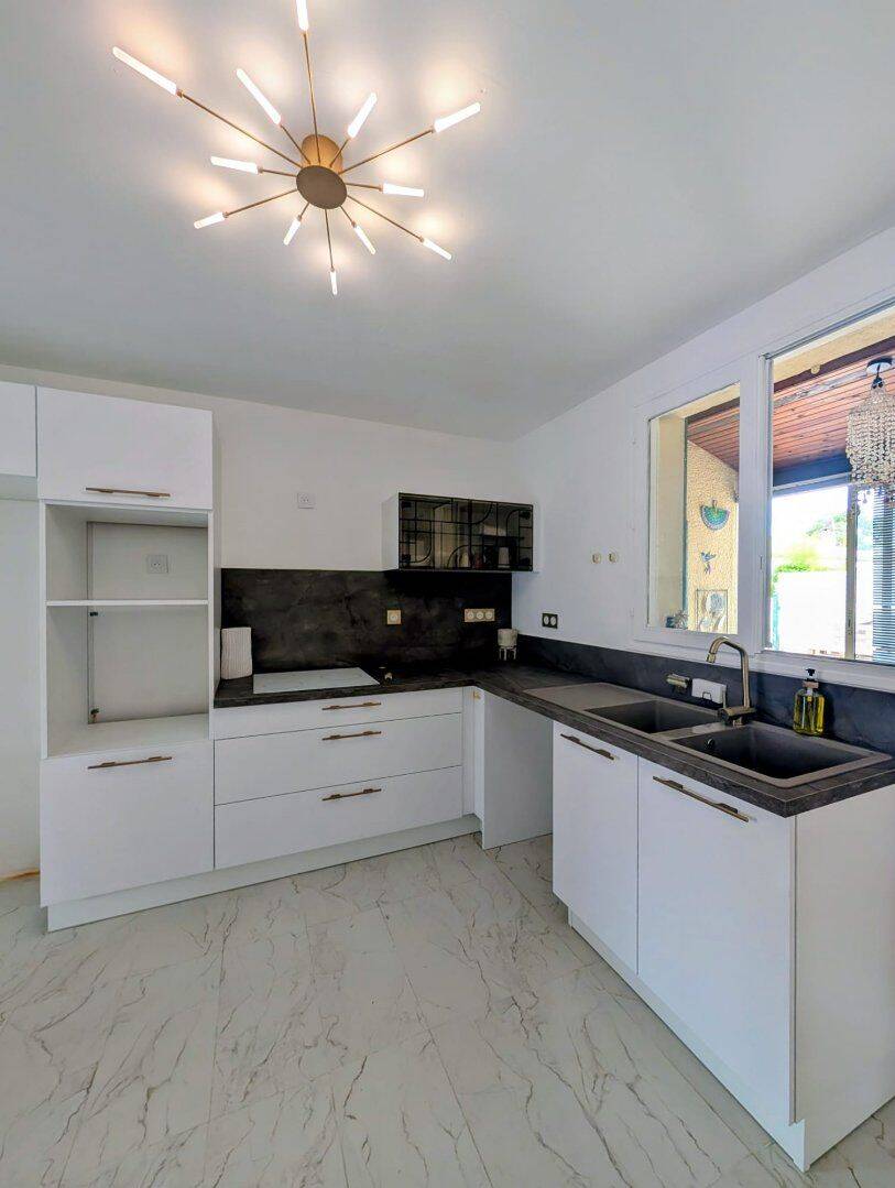 Maison 5 pièces 120 m² · à Florensac · 120 m² · 1 620 €/mois
