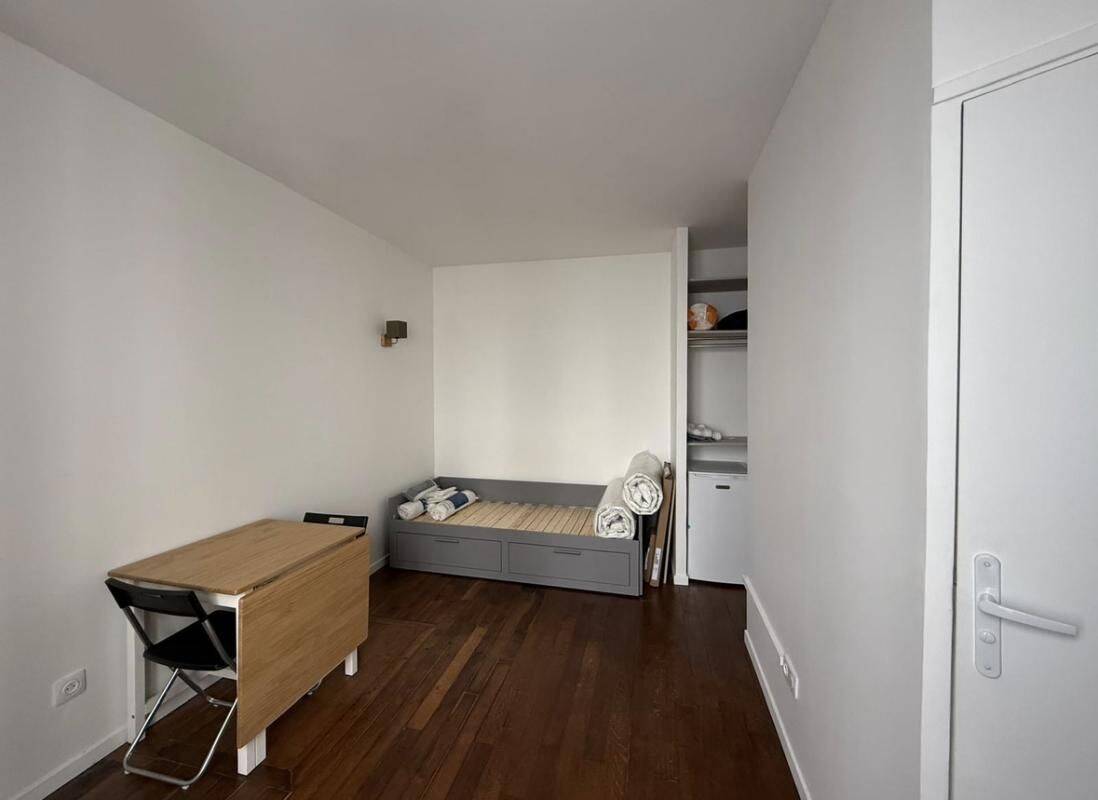 Appartement 1 pièce 21 m² · à Paris 7ème Arrondissement · 21 m² · 1 160 €