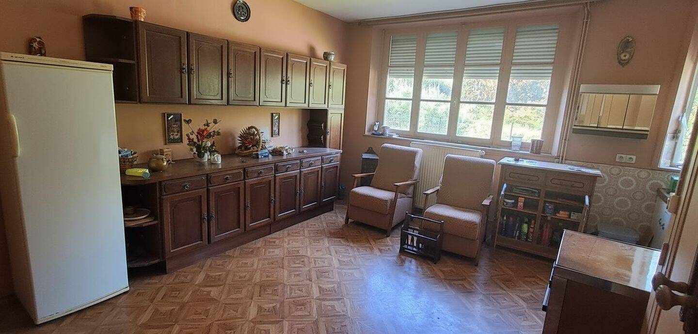 Maison 6 pièces 134 m² · à Deville · 134 m² · 58 000 €