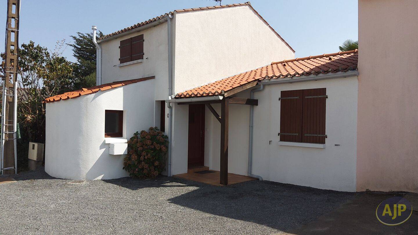 Maison 3 pièces 92 m² · à Saint-Philbert-de-Grand-Lieu · 92,4 m² · 780 €