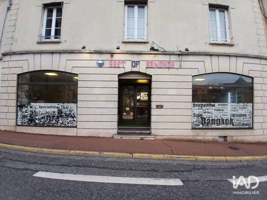 Local commercial à vendre 345 000 € 100 m² de surface de vente Centre Melun 77000