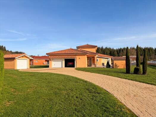 Maison à vendre 349 000 € 6 pièces 4 chambres 139 m² 2 254 m² de terrain Curbigny 71800