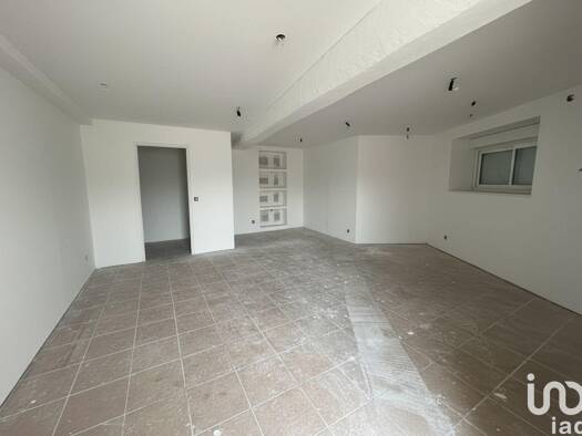 Local commercial à louer 750 € 32 m² de surface de vente Centre Treillières 44119