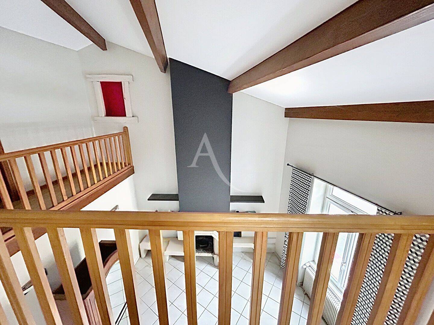 Appartement 4 pièces 143 m² · à Mâcon · 143 m² · 175 000 €