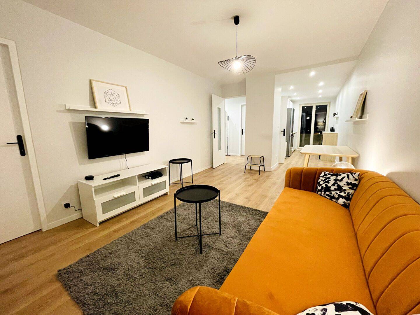 5 pièces 84 m² · à Villeurbanne · 83,7 m² · 520 €/mois