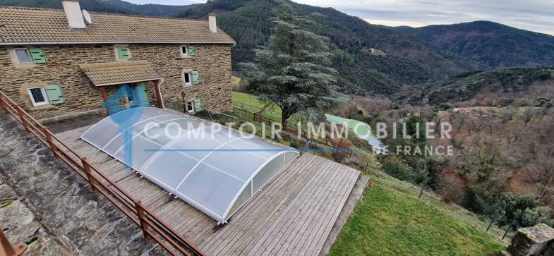 Mas à vendre 498 000 € 10 pièces 6 chambres 269 m² 2 150 m² de terrain Le Collet-de-Dèze 48160