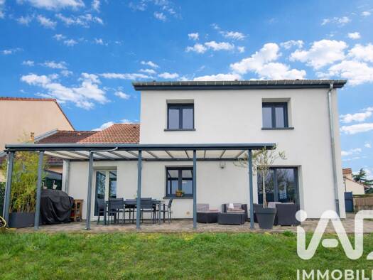 Maison de ville à vendre 345 000 € 7 pièces 4 chambres 150 m² 367 m² de terrain Quatre Bornes Woippy 57140