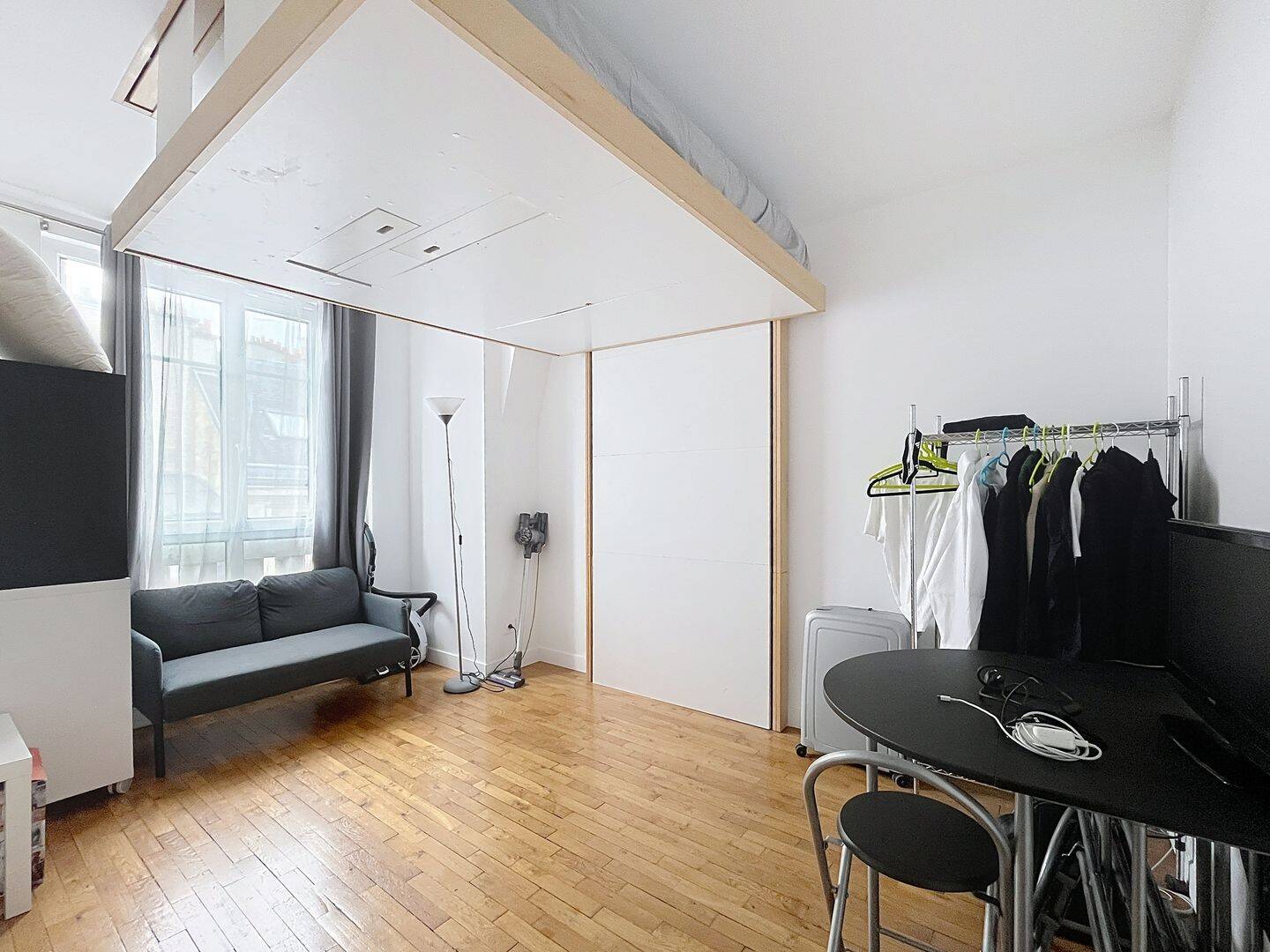 Appartement 1 pièce 22 m² · à Paris 16ème Arrondissement · 21,7 m² · 1 092 €