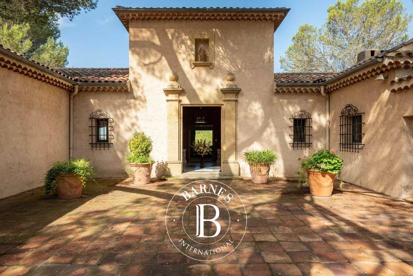 Maison 15 pièces 571 m² · à Aix-en-Provence · 570,8 m² · 1 990 000 €