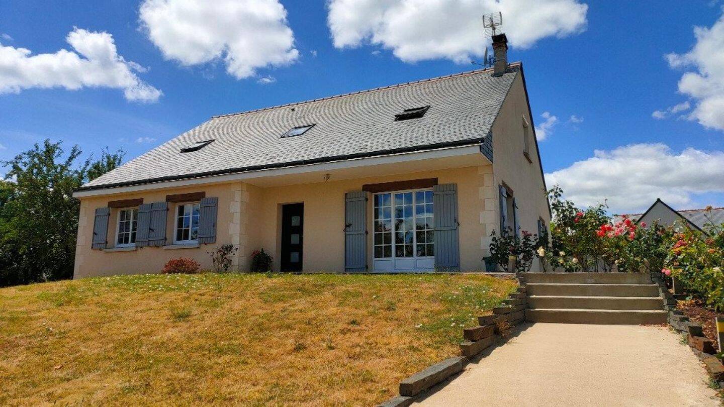 Maison 8 pièces 190 m² · à Coteaux-sur-Loire · 190 m² · 299 000 €