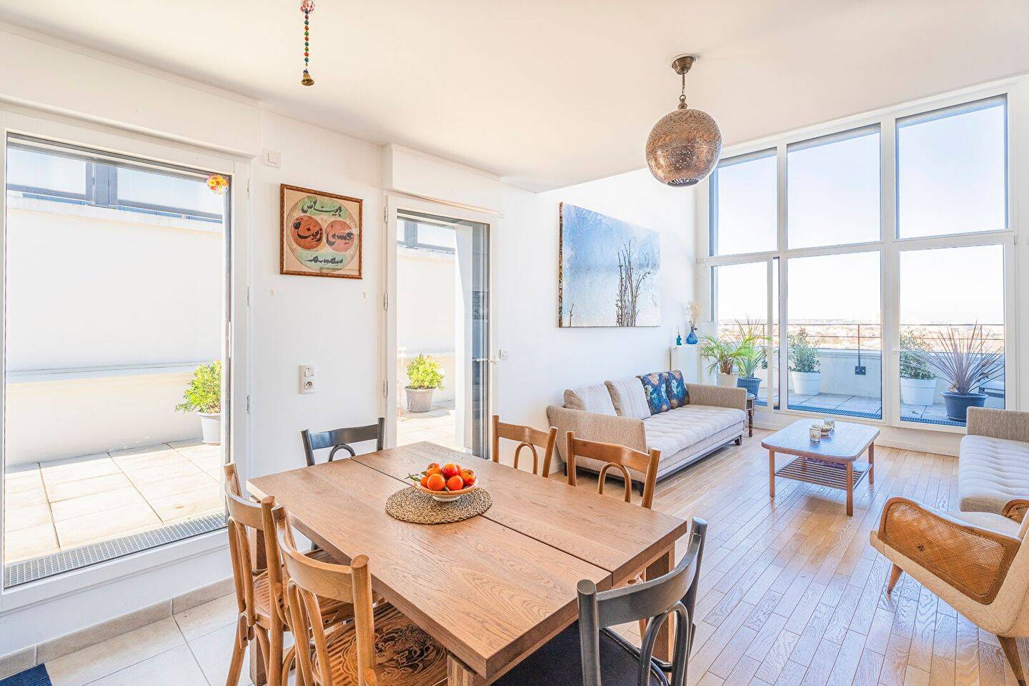 Appartement 5 pièces 103 m² · à Châtillon · 103 m² · 2 600 €