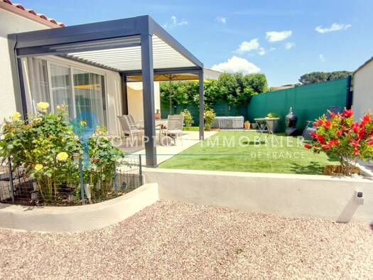 Maison de plain-pied à vendre 320 000 € 4 pièces 3 chambres 90 m² 438 m² de terrain Beauvoisin 30640