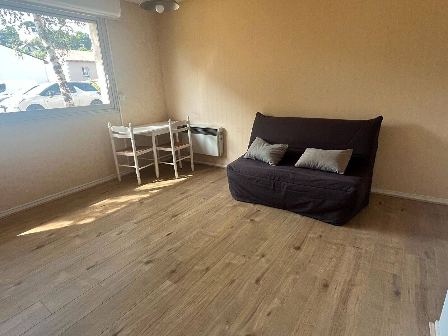 Appartement 1 pièce 25 m² · à Poitiers · 25,3 m² · 390 €
