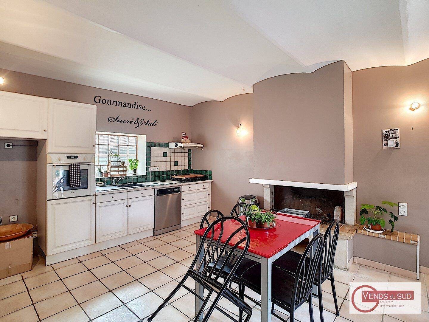 Maison 5 pièces 119 m² · à Autignac · 119 m² · 999 €