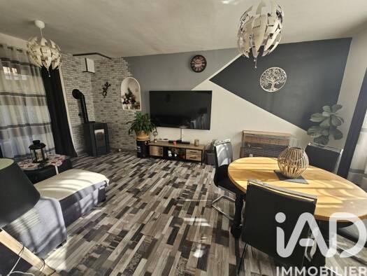 Maison à vendre 173 500 € 6 pièces 3 chambres 124 m² 300 m² de terrain Mont-Saint-Père 02400