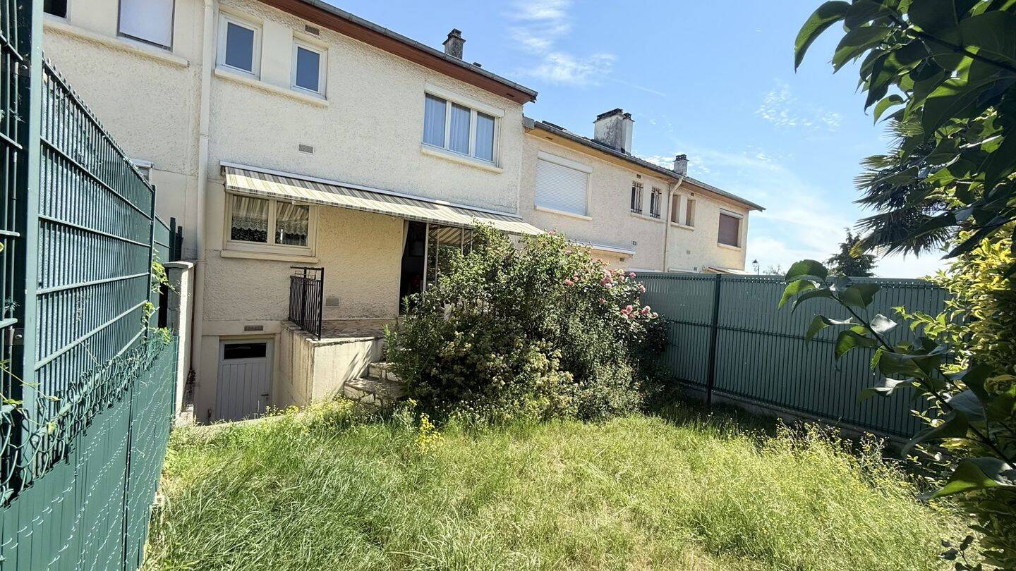 Maison 5 pièces 78 m² · à Ecquevilly · 78 m² · 245 000 €