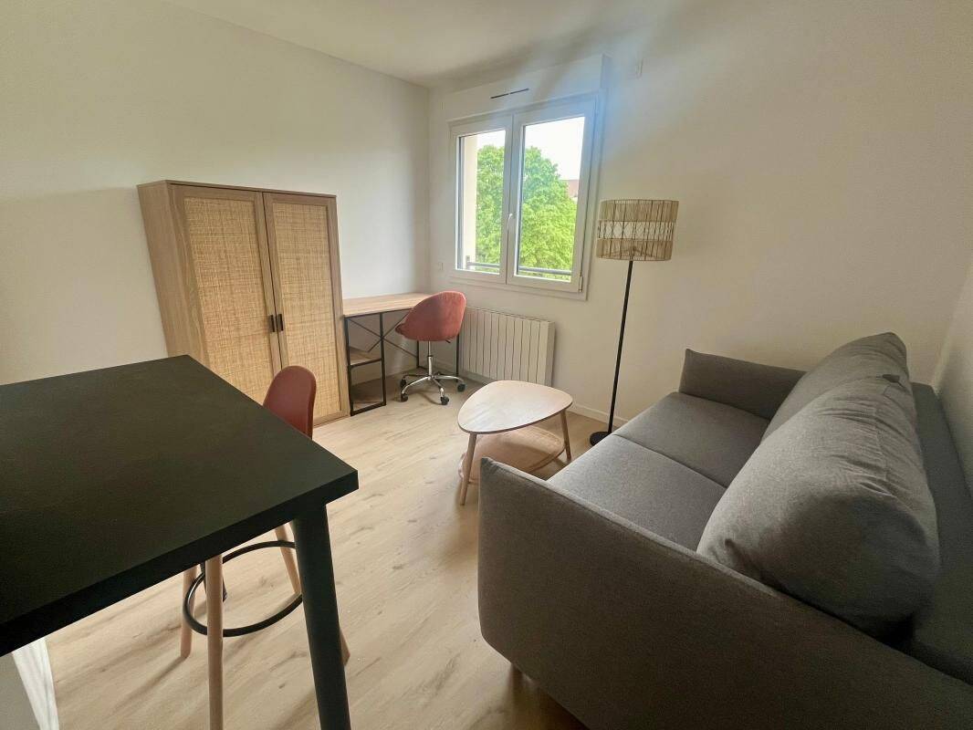 Appartement 1 pièce 15 m² · à Oullins-Pierre-Bénite · 15,3 m² · 494 €/mois