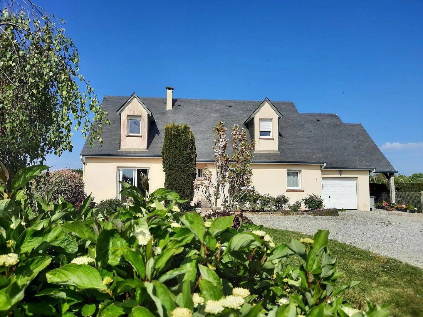Maison 6 pièces 140 m² · à Bernay · 140 m² · 250 000 €