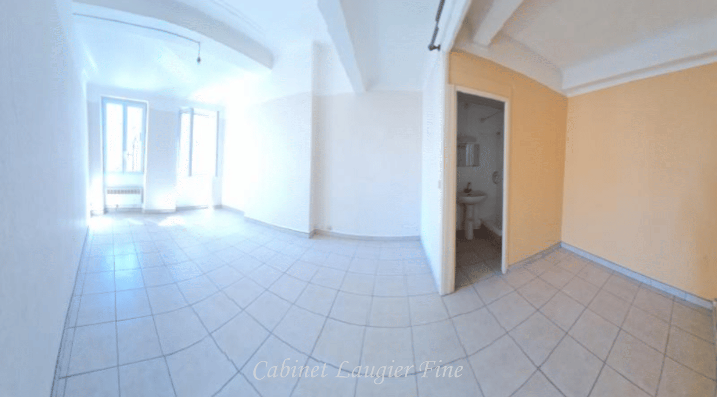Appartement 1 pièce 38 m² · à Marseille 1er Arrondissement · 38 m² · 535 €