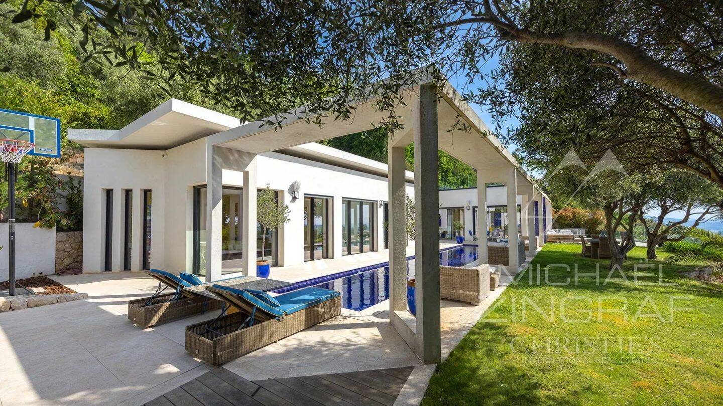 Maison 6 pièces 220 m² · à Le Tignet · 220 m² · 2 500 000 €