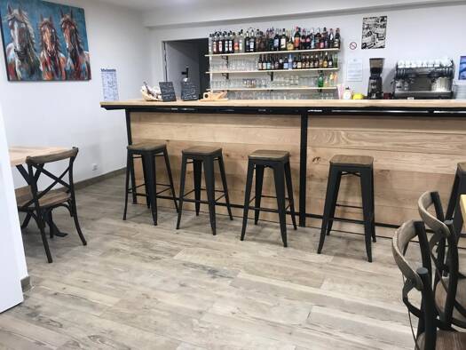 Restauration rapide / Fastfood à vendre Fonds de commerce 154 000 € 90 m² d'espace de restauration Le Vigan 30120