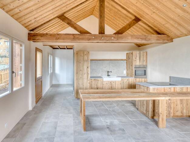 Appartement à vendre 600 000 € 4 pièces 3 chambres 90 m² Étage 1/1 Est Saint-Cyr-au-Mont-d'Or 69450