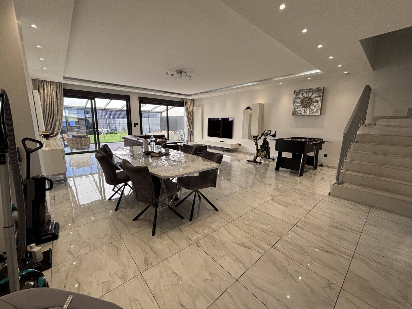 Maison 6 pièces 160 m² · à Lesquin · 160 m² · 449 000 €