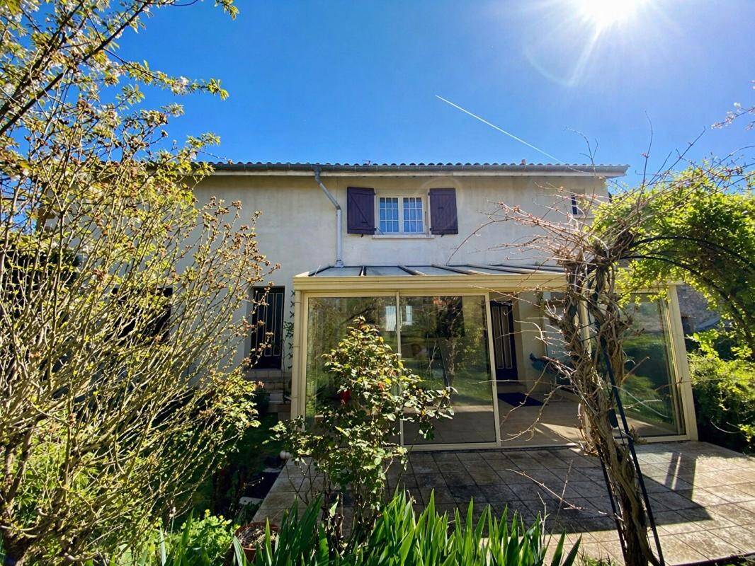Maison 6 pièces 120 m² · à Hurigny · 120 m² · 248 000 €