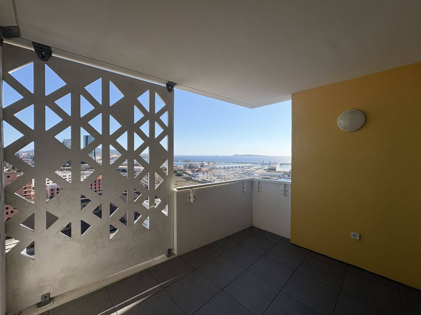 Appartement 2 pièces 41 m² · à Marseille 15ème Arrondissement · 41 m² · 745 €/mois
