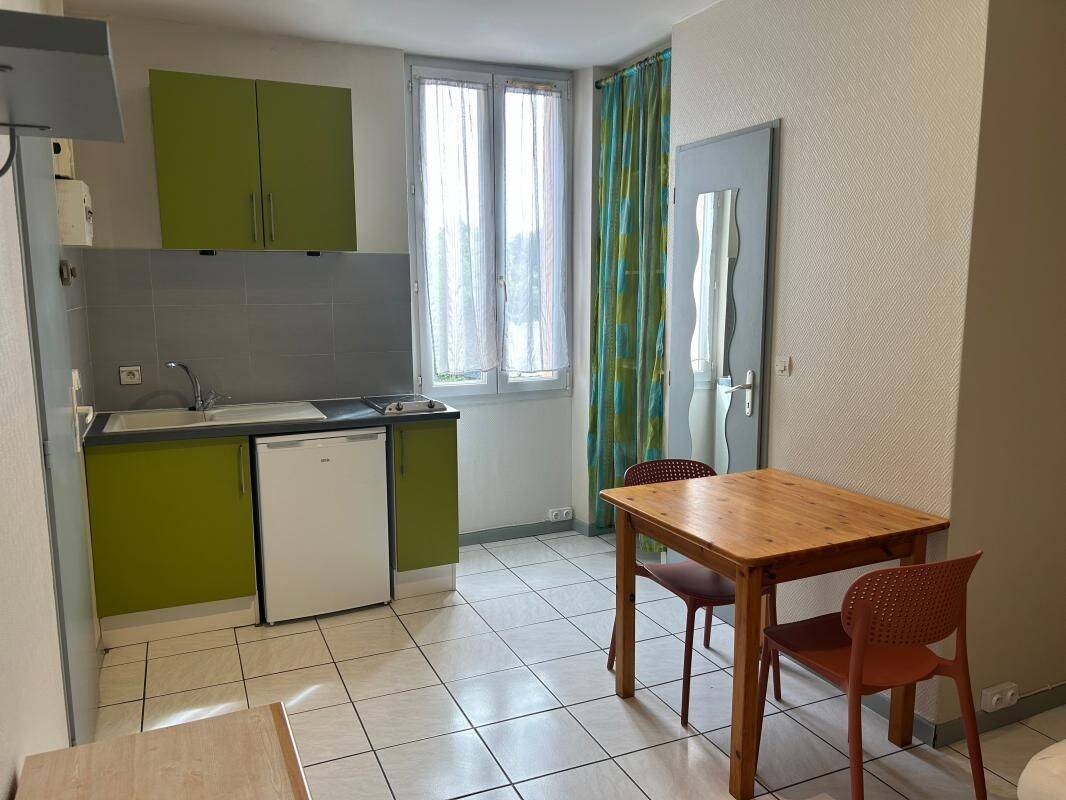 Appartement 1 pièce 16 m² · à Mont-de-Marsan · 16,4 m² · 390 €