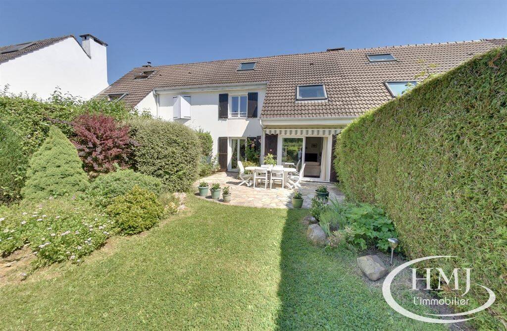 Maison 6 pièces 115 m² · à Évry-Courcouronnes · 115 m² · 299 000 €