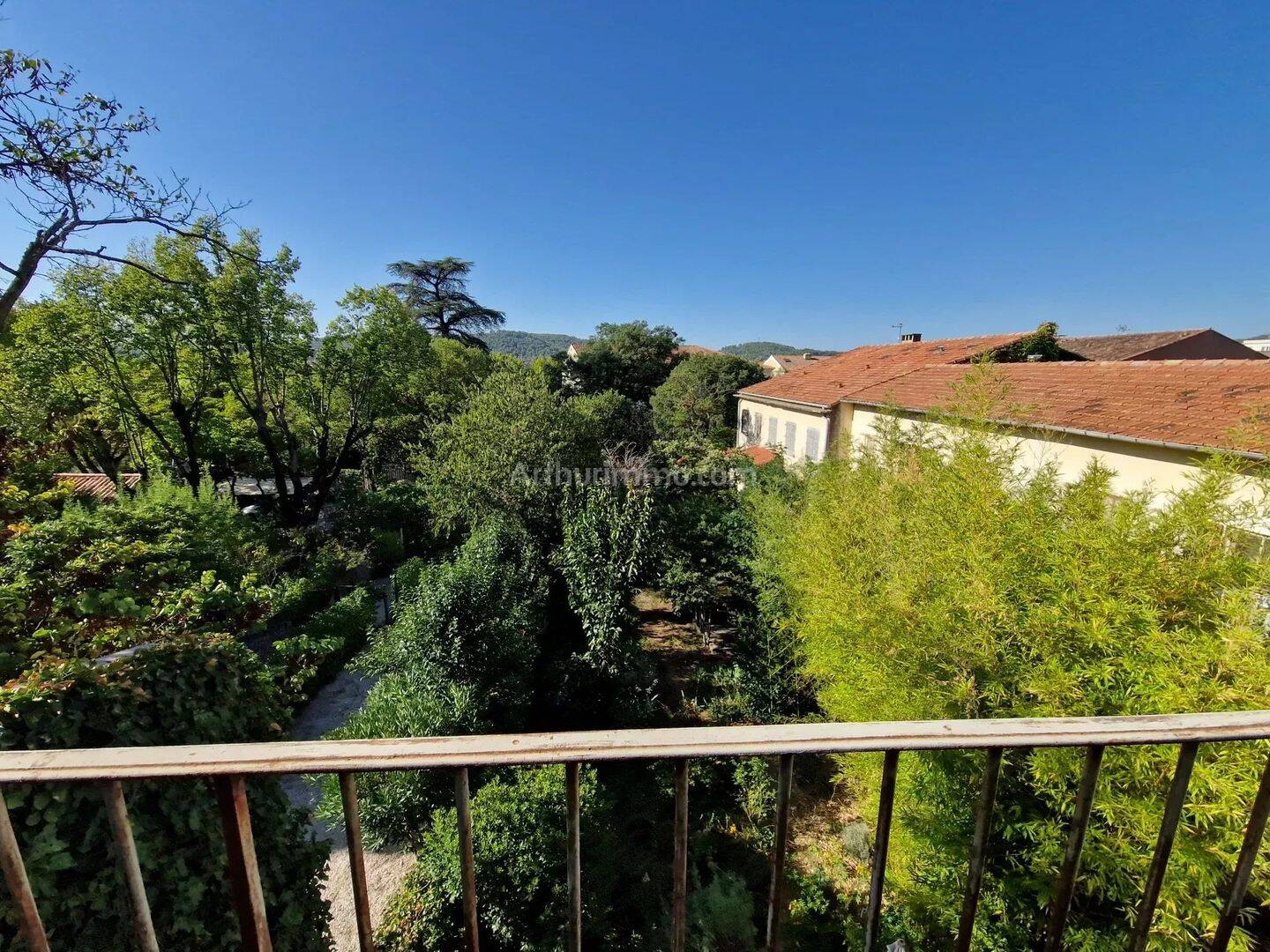 Appartement 3 pièces 96 m² · à Draguignan · 96,2 m² · 900 €