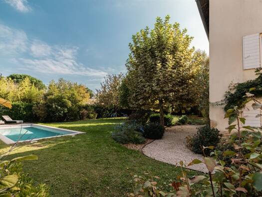 Ferme à vendre 1 780 000 € 9 pièces 7 chambres 360 m² 1 300 m² de terrain Chasselay 69380