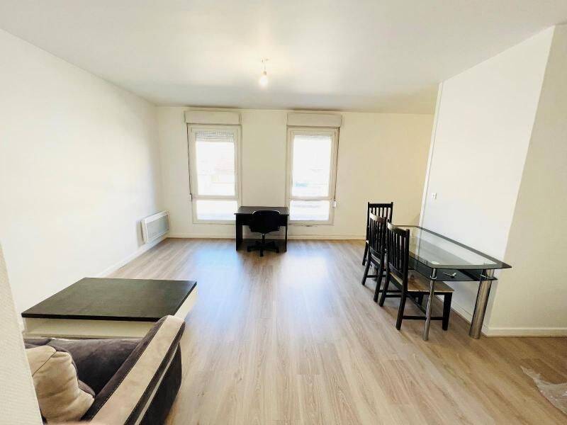 Appartement 1 pièce 41 m² · à Mâcon · 40,6 m² · 440 €