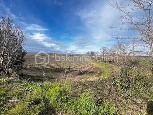 Terrain constructible viabilisé à vendre 118 000 € 886 m² de terrain Montels 34310