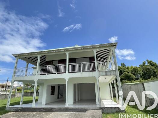 Maison à vendre 370 000 € 5 pièces 3 chambres 116,8 m² 850 m² de terrain Petit-Canal 97131