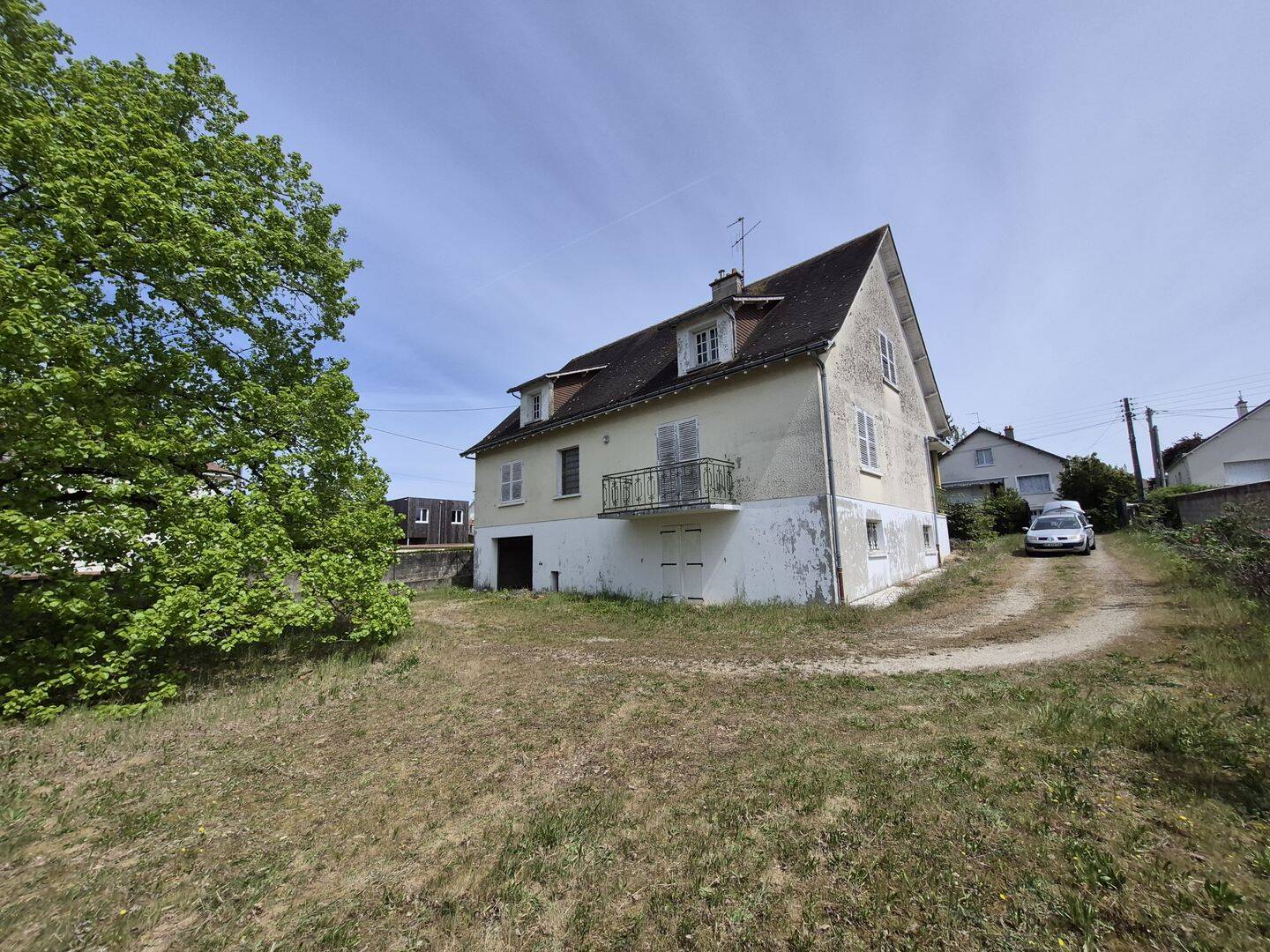 Maison 8 pièces 173 m² · à Châtellerault · 172,7 m² · 192 600 €