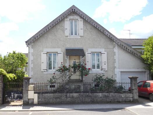 Maison à vendre 112 000 € 4 pièces 2 chambres 95 m² 318 m² de terrain Urbain Terrasson-Lavilledieu 24120