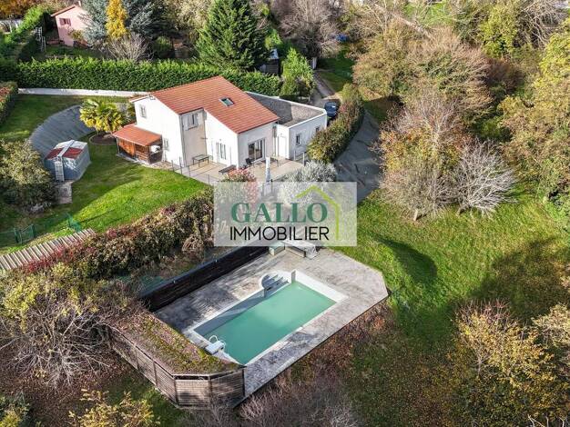 Maison à vendre 410 000 € 5 pièces 3 chambres 163 m² 3 124 m² de terrain Moidieu-Detourbe 38440