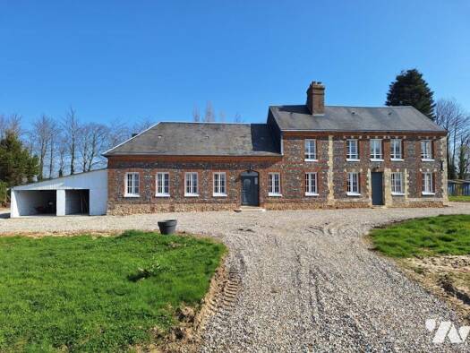 Maison à vendre 495 000 € 4 chambres 223 m² 2 728 m² de terrain Saint-Martin-du-Bec 76133