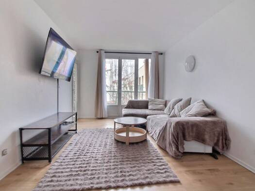 Appartement à vendre 213 000 € 3 pièces 2 chambres 56 m² Étage 3/4 Ruffins-Théophile Sueur-Montreau-Le Morillon Montreuil 93100