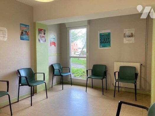 Local commercial à vendre 79 900 € 82 m² de surface de vente Grand-Couronne 76530