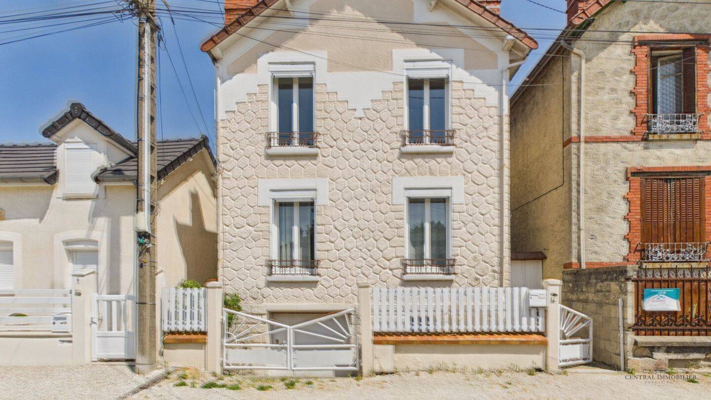Maison 6 pièces 102 m² · à Romilly-sur-Seine · 102 m² · 117 000 €
