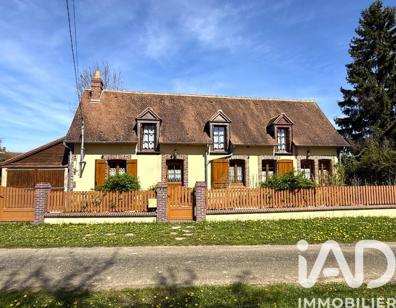 Maison 5 pièces 137 m² · à Les Autels-Villevillon · 137 m² · 189 900 €