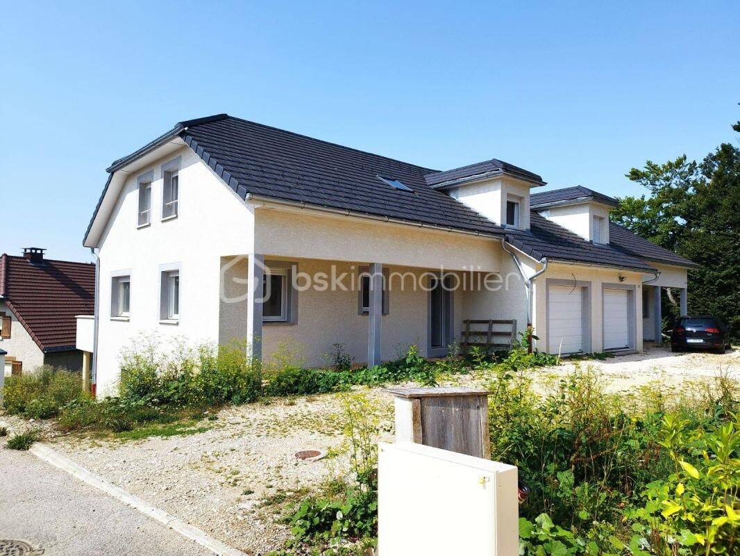 Maison 5 pièces 135 m² · à Morbier · 135 m² · 275 000 €