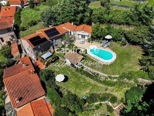 Maison à vendre 399 000 € 7 pièces 4 chambres 140 m² 2 398 m² de terrain Saint-Laurent-de-Cerdans 66260