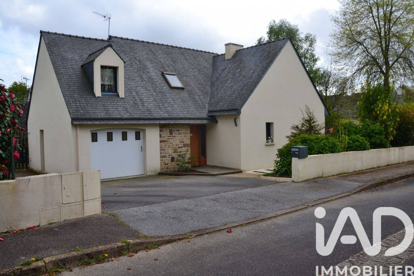 Maison 7 pièces 123 m² · à Châteaulin · 122,8 m² · 297 000 €
