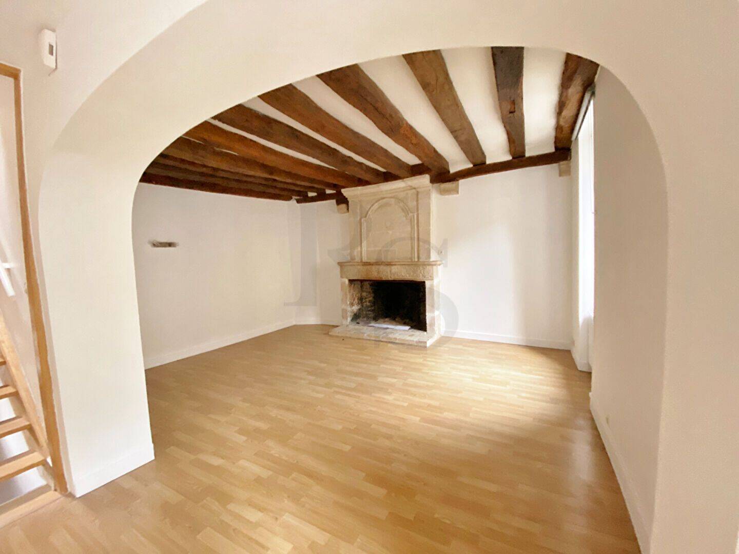 Appartement 3 pièces 77 m² · à Écouché-les-Vallées · 76,5 m² · 590 €